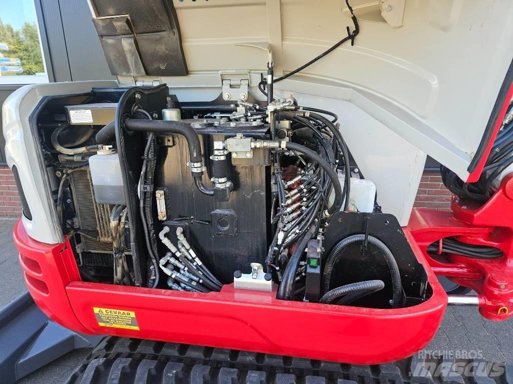 Takeuchi TB 240 Minikoparki