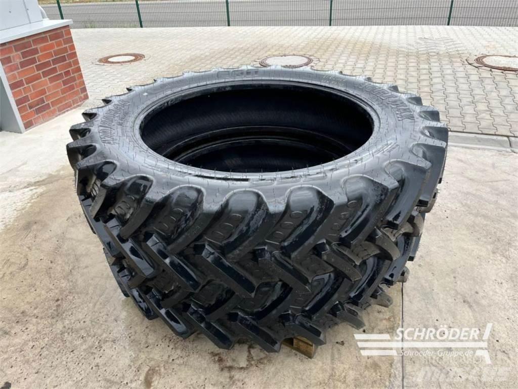 BKT 2X 420/80 R46 Opony, koła i felgi