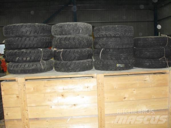  Truckdäck Wózki widłowe inne