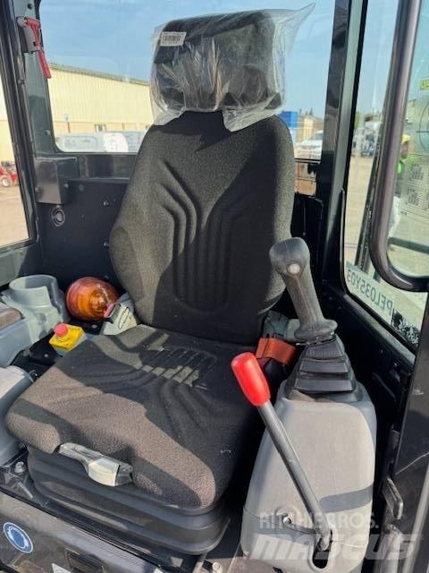 Yanmar Vio 38-6 Minikoparki