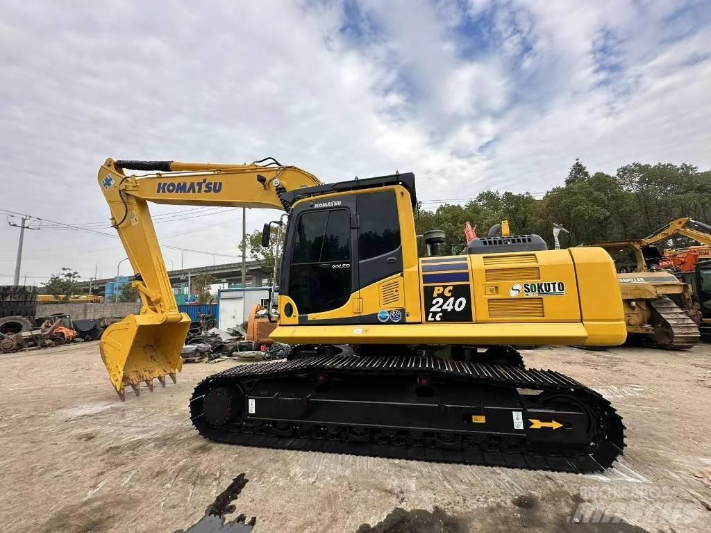 Komatsu PC 240 Koparki gąsienicowe
