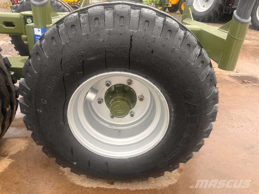 Farma T9 DS Przyczepy leśne