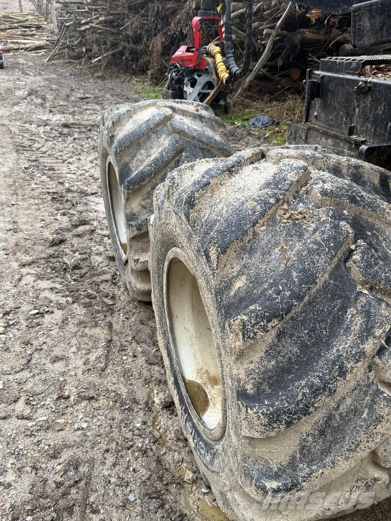 Komatsu 931 Harwestery