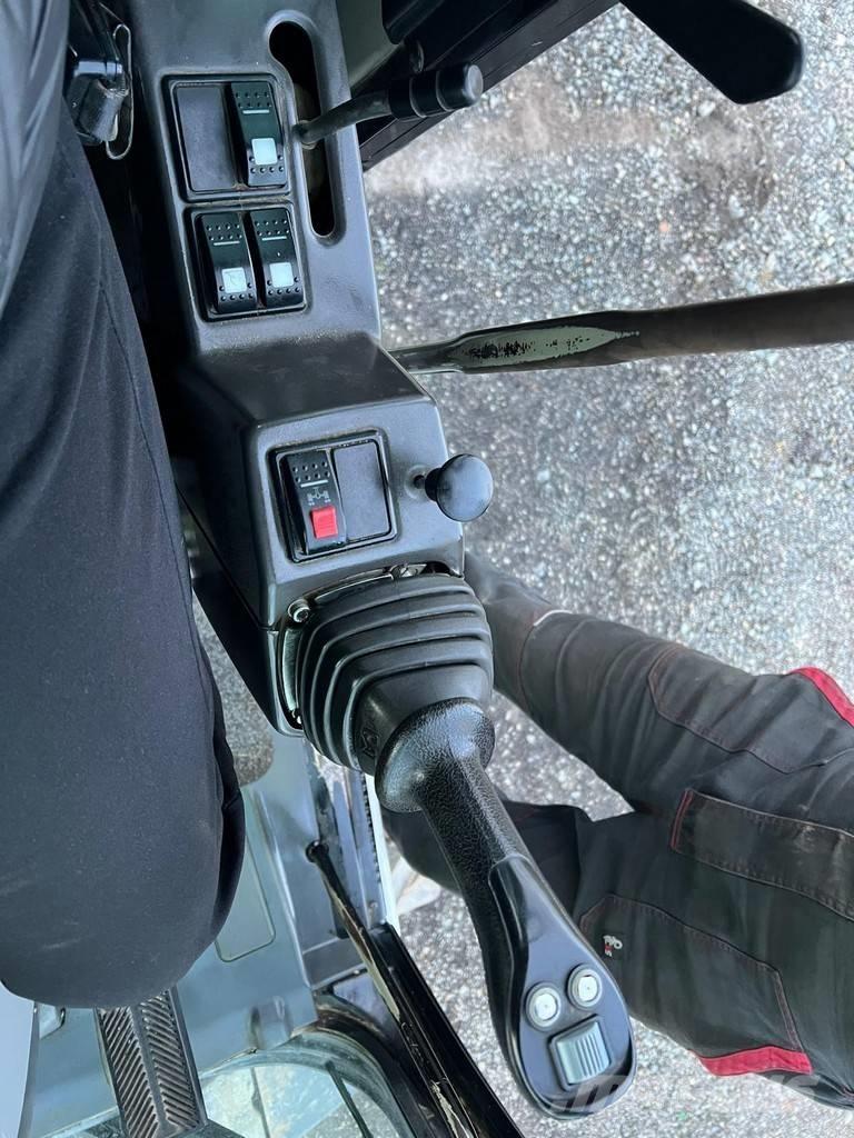 CAT M 313 D Koparki kołowe