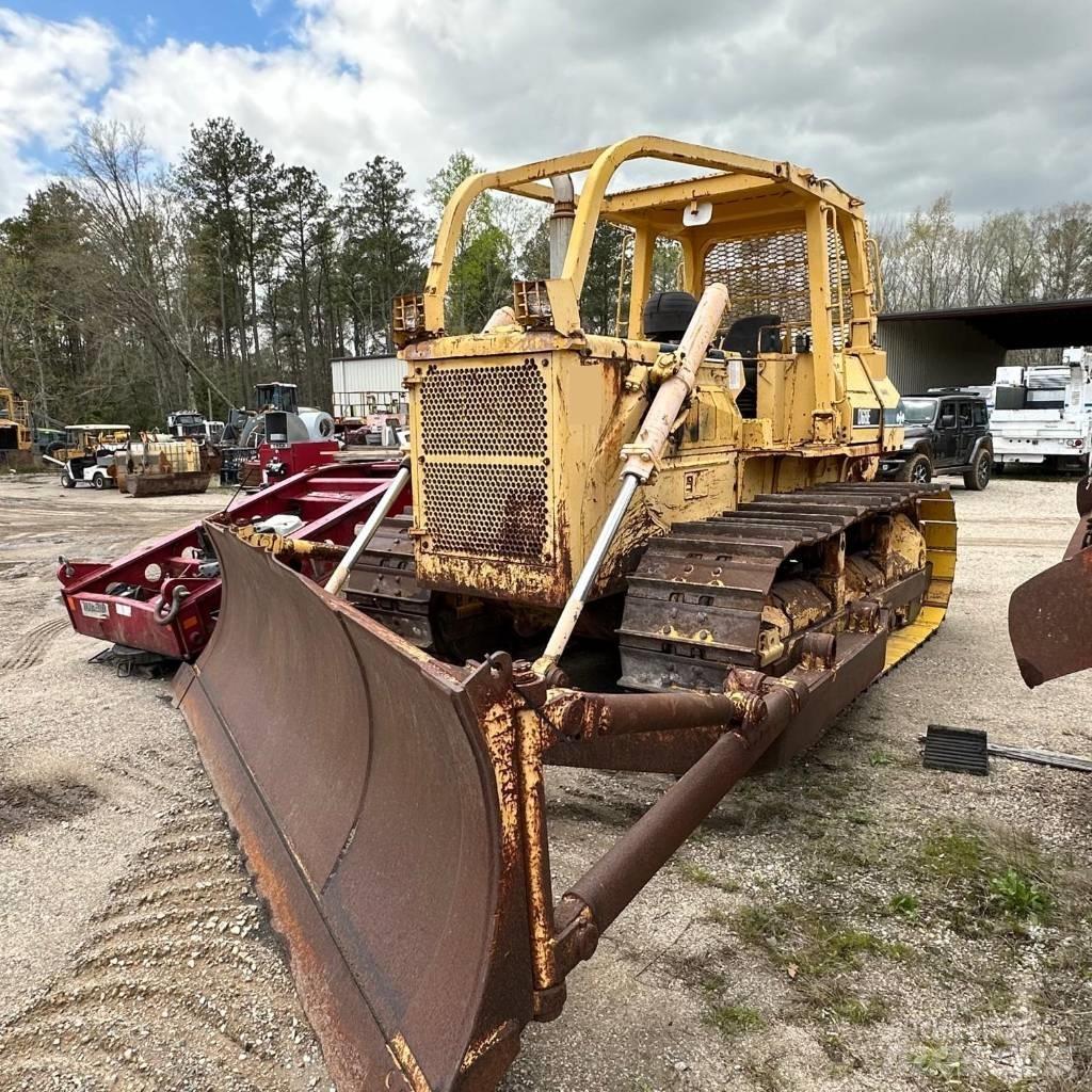 Komatsu D 68 E-1 Spycharki gąsienicowe