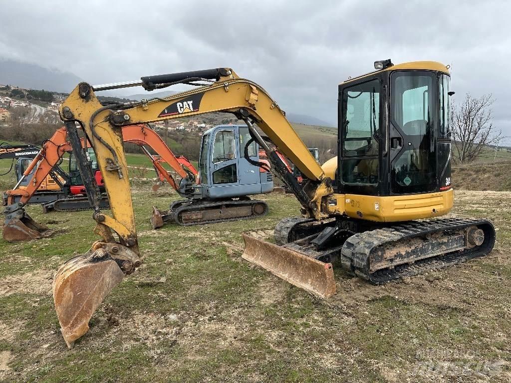 CAT 304 CR Minikoparki