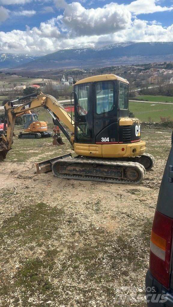 CAT 304 CR Minikoparki