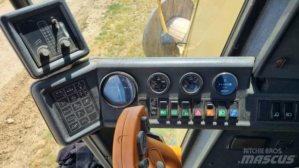 New Holland TC 56 Kombajny zbożowe