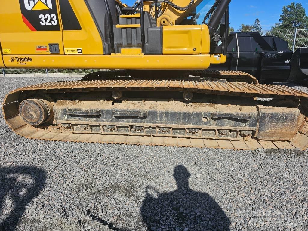CAT 323 Koparki gąsienicowe