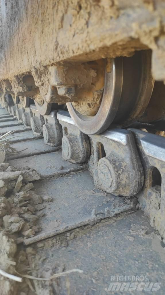 CAT D 6 R Spycharki gąsienicowe