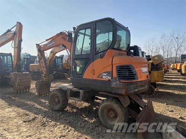 Doosan DX60W Koparki kołowe