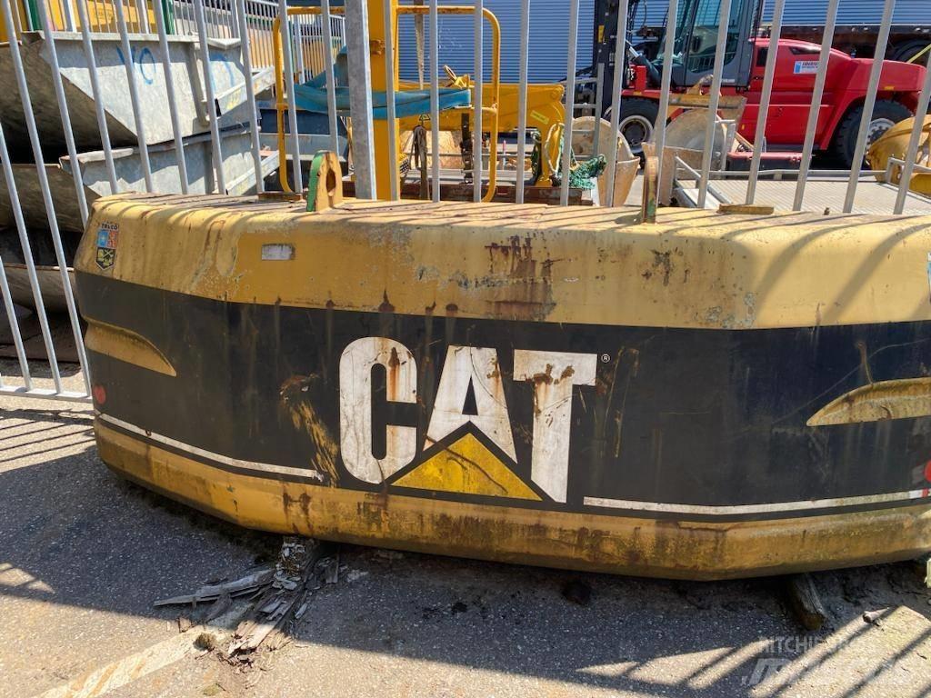 CAT 320, 320B, 320BL Ramy i zawieszenie