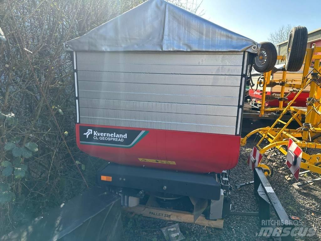 Kverneland CL 1300 Rozrzutnik nawozów mineralnych