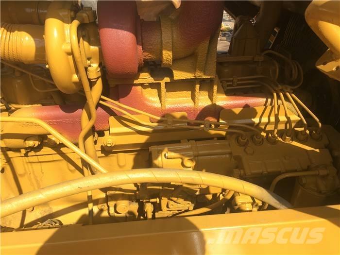 CAT D 6 D Spycharki gąsienicowe
