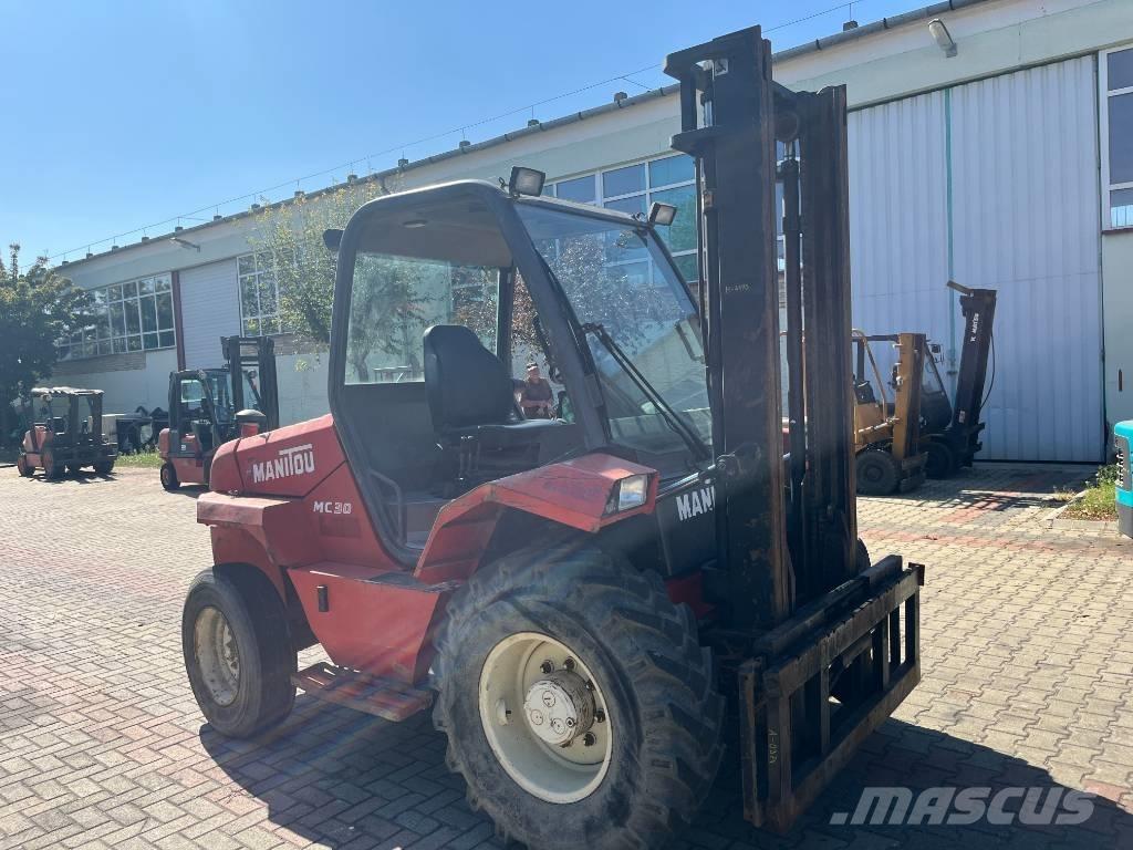 Manitou MC 30 V-4173 Wózki widłowe terenowe
