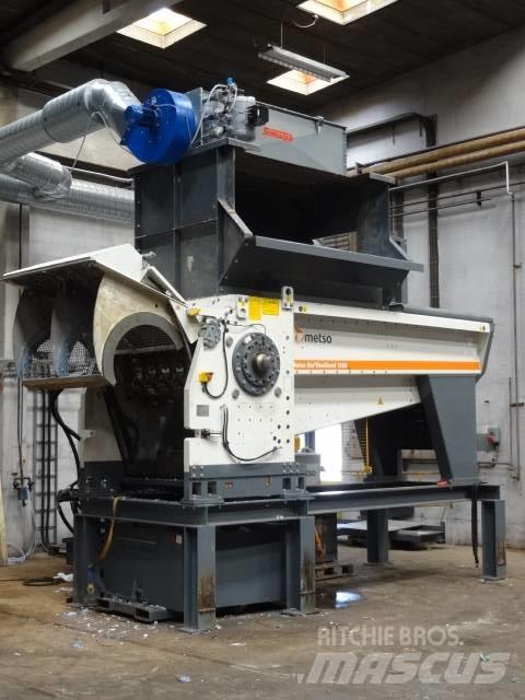 M&J FineShred 1500 Rozdrabniacze