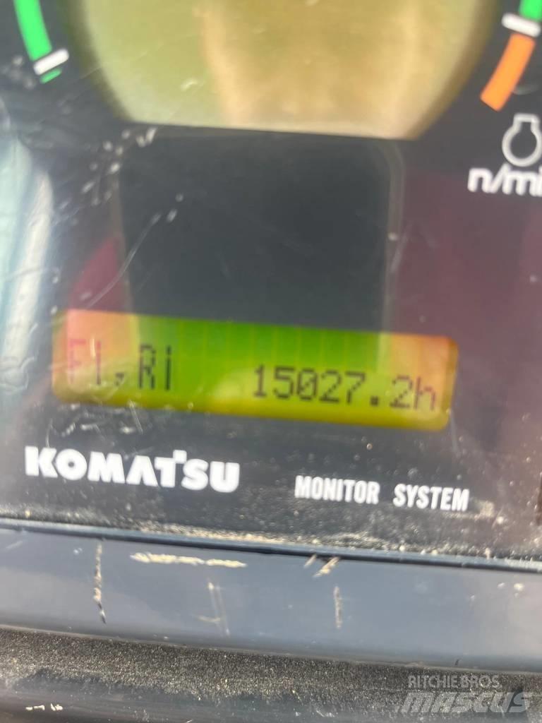 Komatsu D 155 AX-5 Spycharki gąsienicowe
