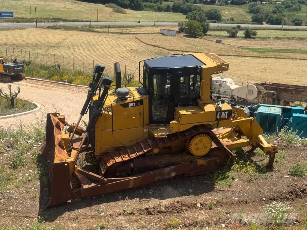 CAT D 6 T XL Spycharki gąsienicowe