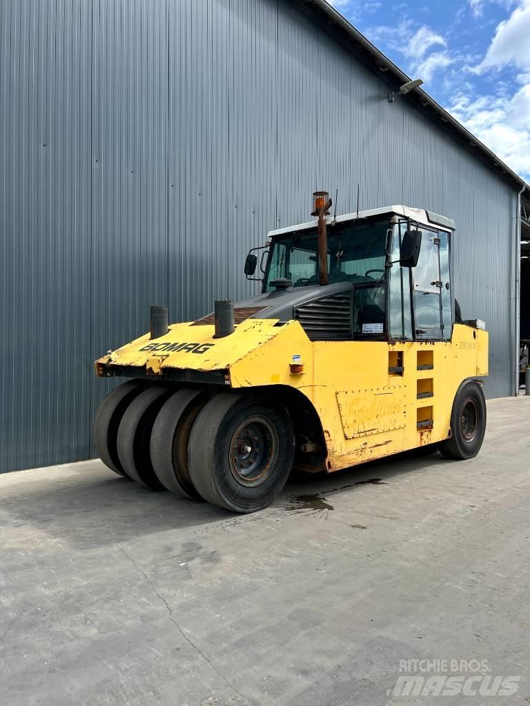 Bomag BW24R Walce ogumione