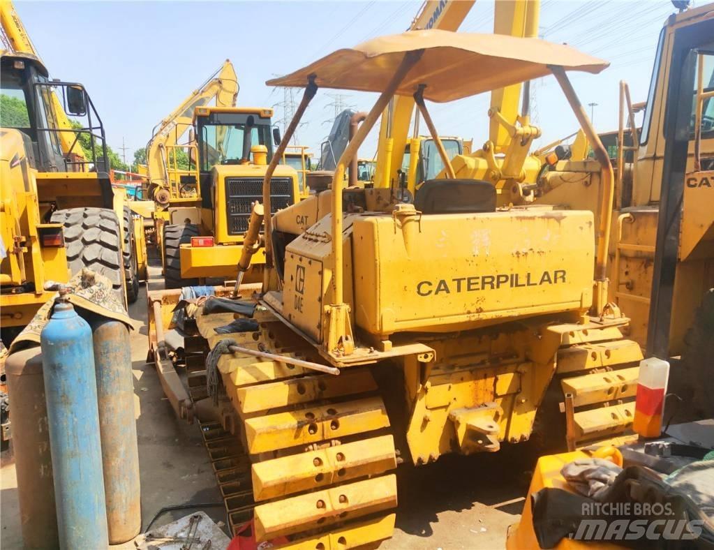 CAT D 4 E Spycharki gąsienicowe