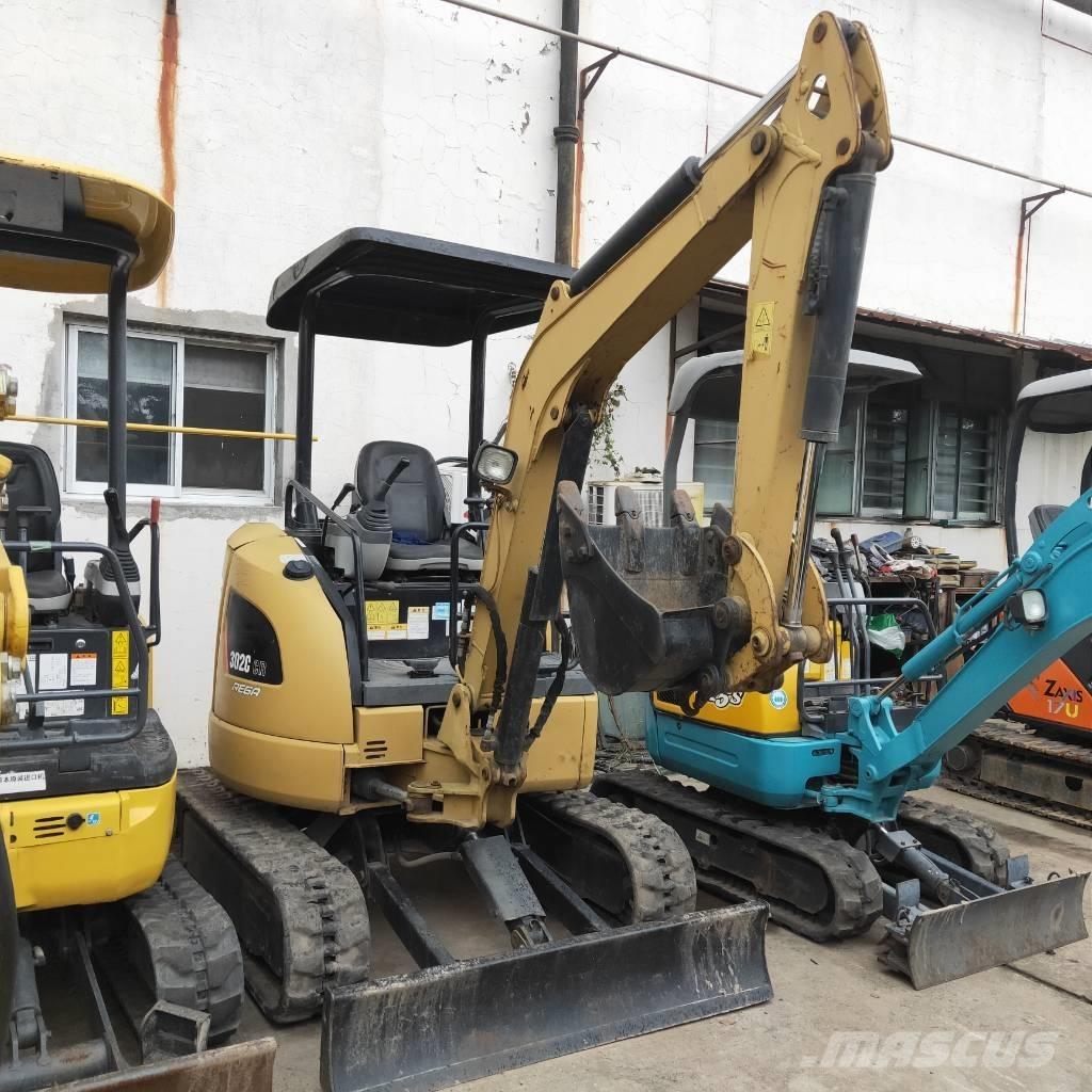 CAT 302CR Minikoparki