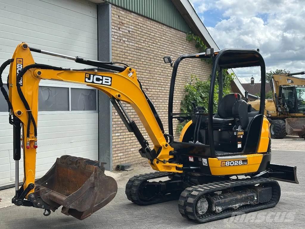 JCB 8026 Minikoparki