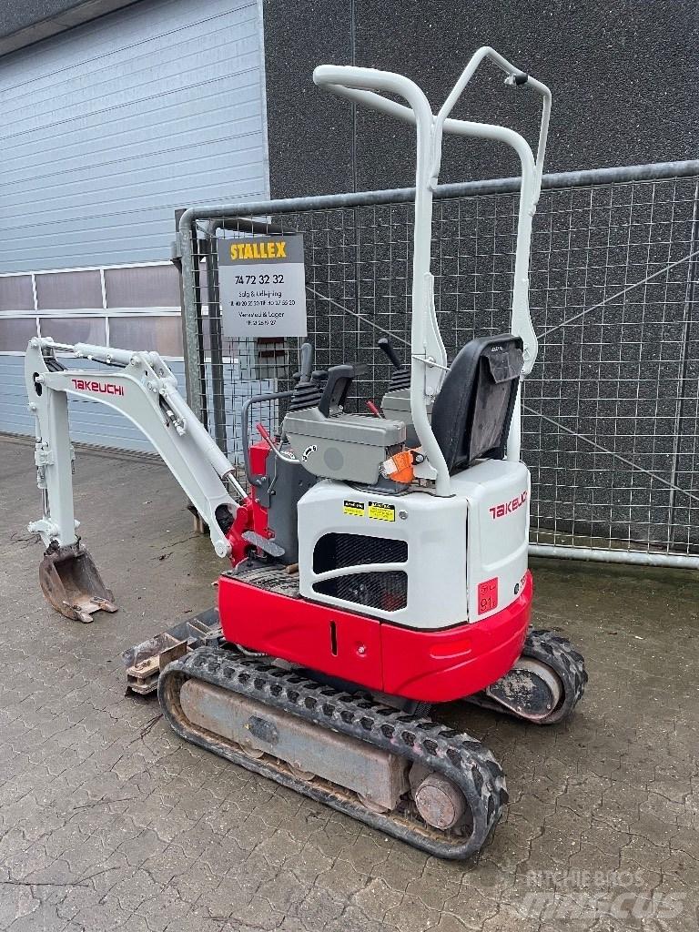 Takeuchi TB210R Minikoparki