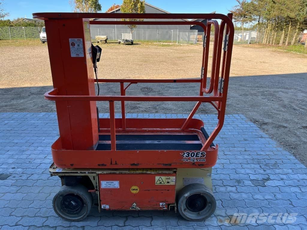 JLG 1230 ES Podnośniki masztowe