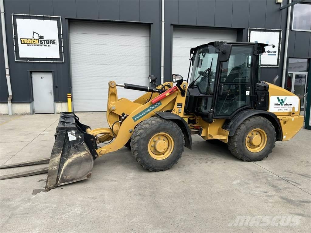 CAT 906M (8758) Ładowarki wielofunkcyjne