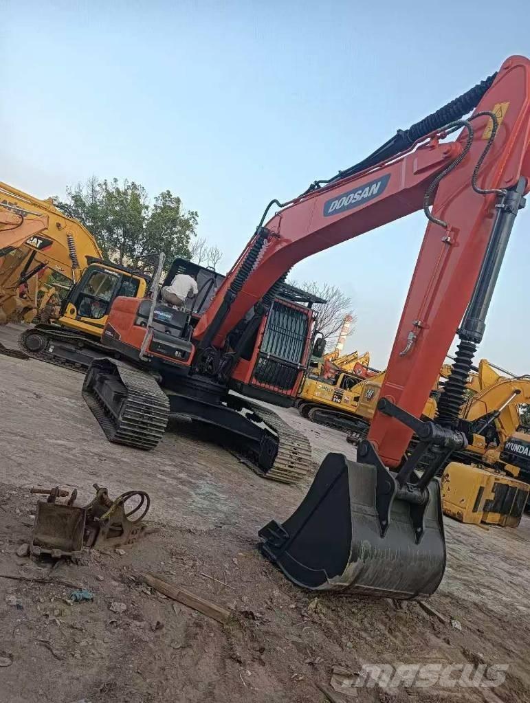 Doosan DX225LC-9C Koparki gąsienicowe