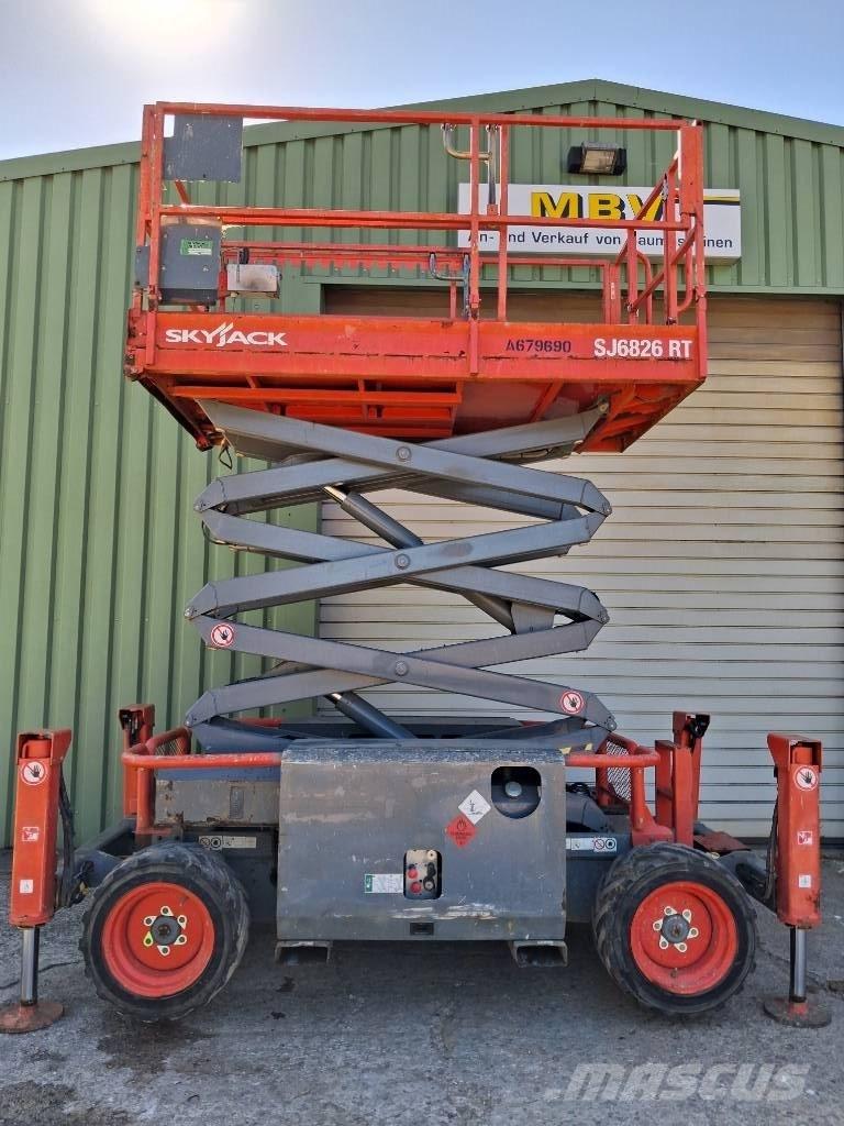 SkyJack SJ 6826 RT Podnośniki nożycowe