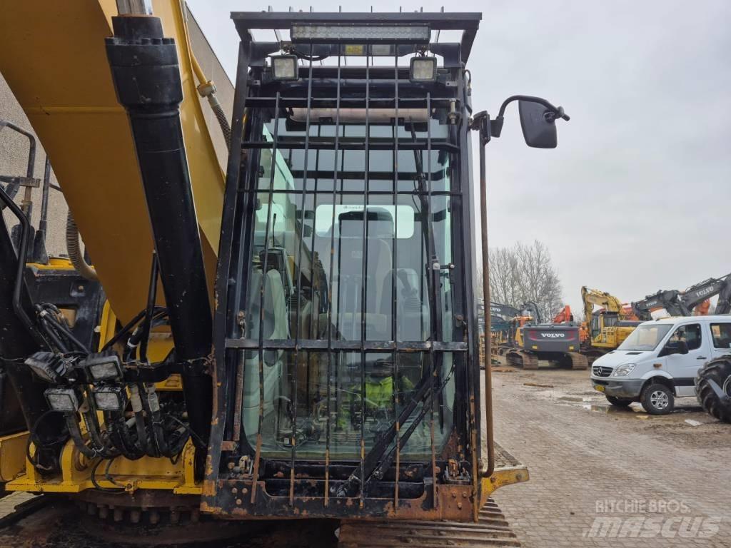 CAT 329E Koparki gąsienicowe