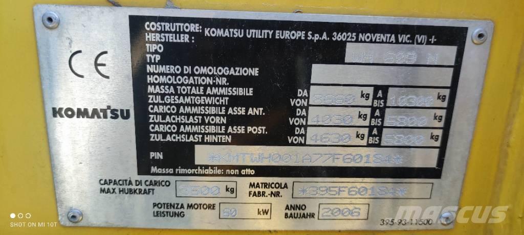 Komatsu WH 609 Ładowarki teleskopowe