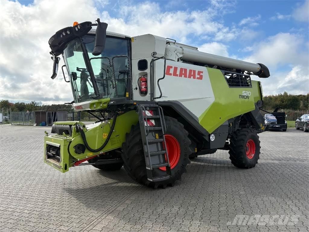CLAAS TRION 520 Kombajny zbożowe