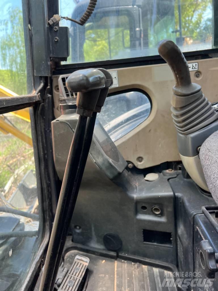 Hitachi ZX65UR Minikoparki