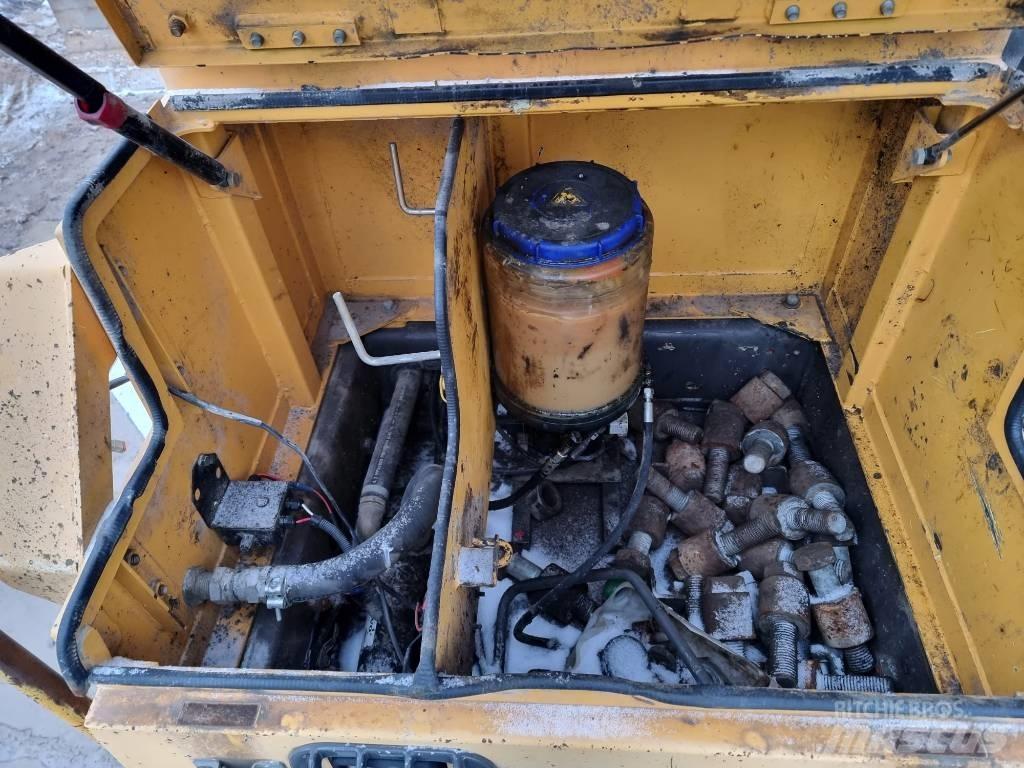 Volvo EC 700 B LC Koparki gąsienicowe