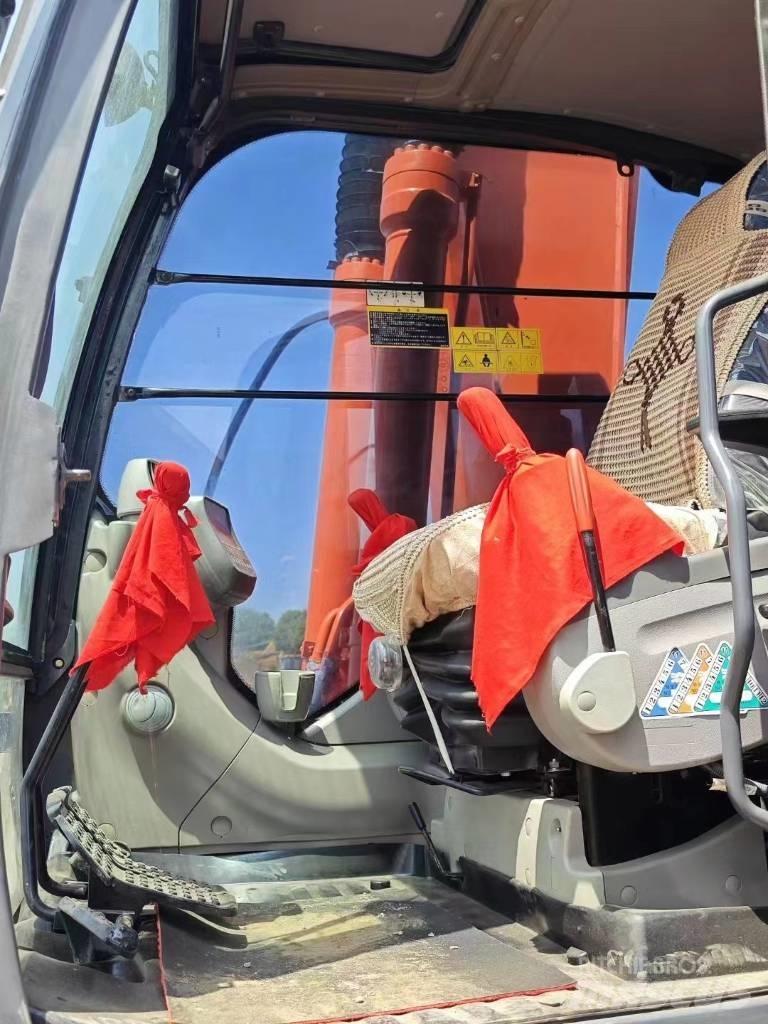 Hitachi ZX200 Koparki gąsienicowe
