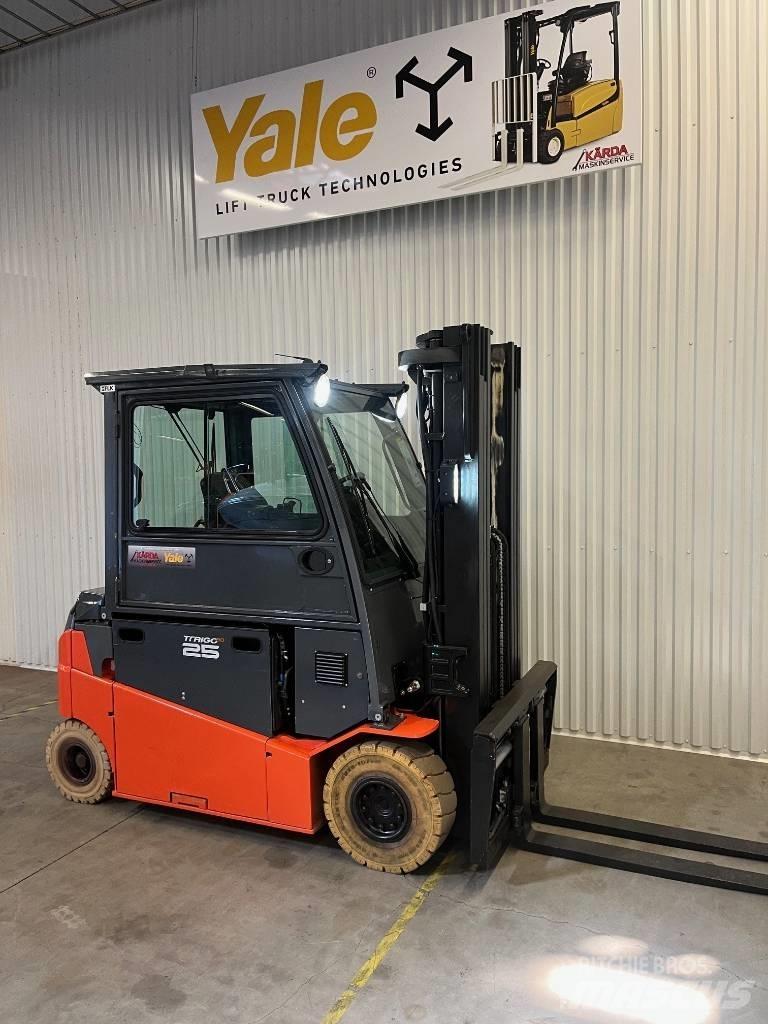 Toyota 8 FBMT 25 Wózki elektryczne