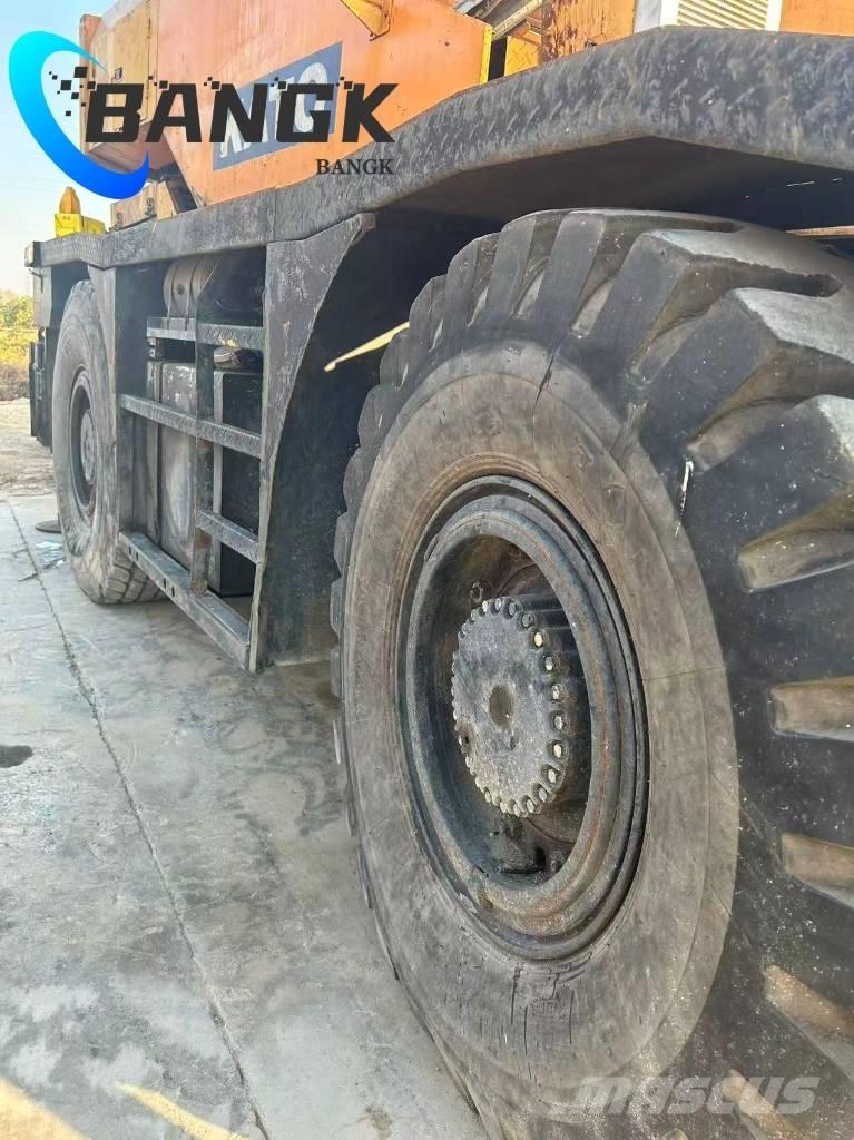 Kato KR 25 H Żurawie terenowe