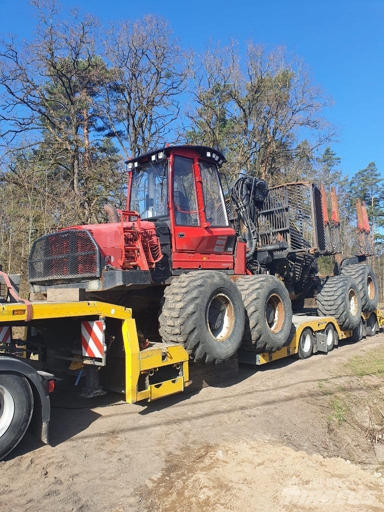 Komatsu 895 Forwardery
