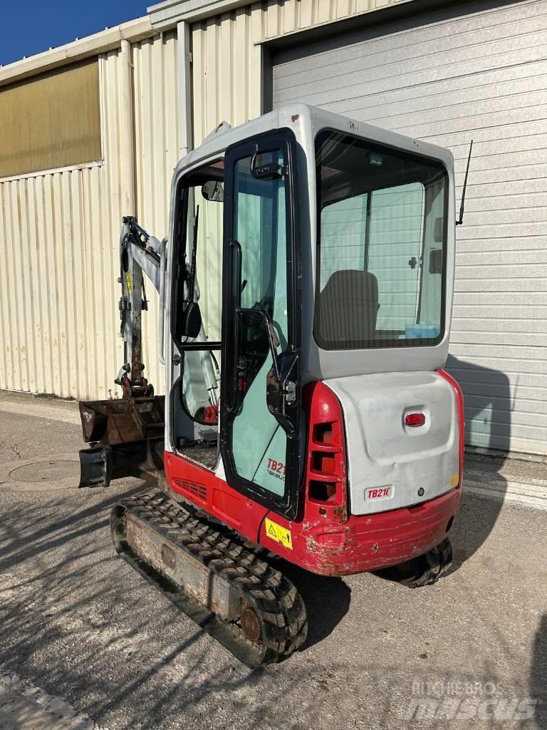 Takeuchi TB216 Minikoparki