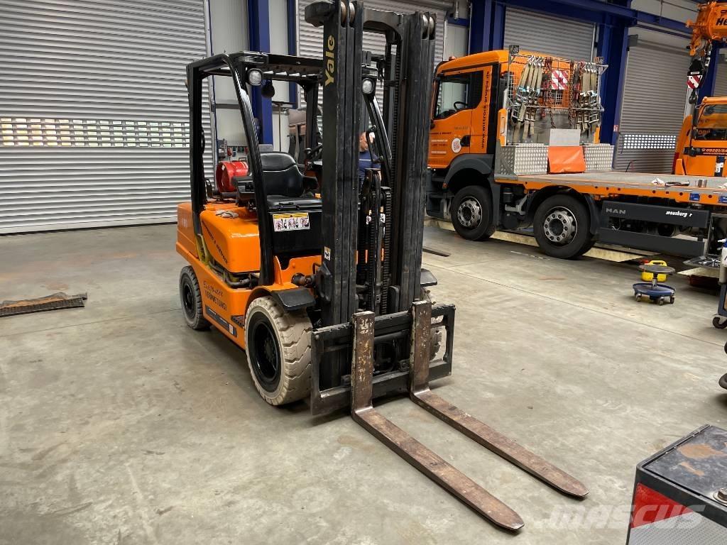 Yale GLP 35 VX Wózki LPG