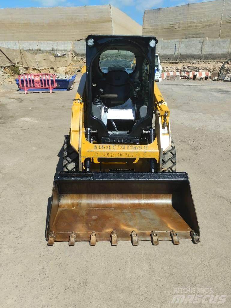 CAT 226 D Ładowarki burtowe
