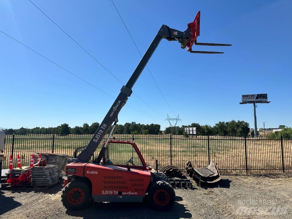 SkyJack SH519 Ładowarki teleskopowe