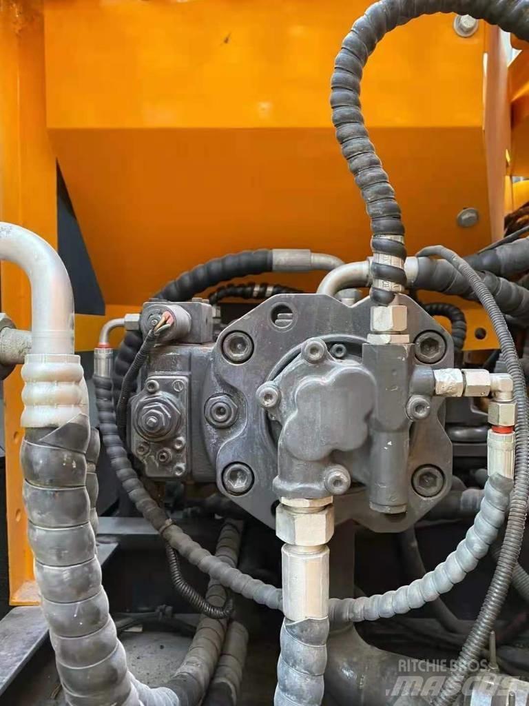 Sany SY 135 C Koparki gąsienicowe