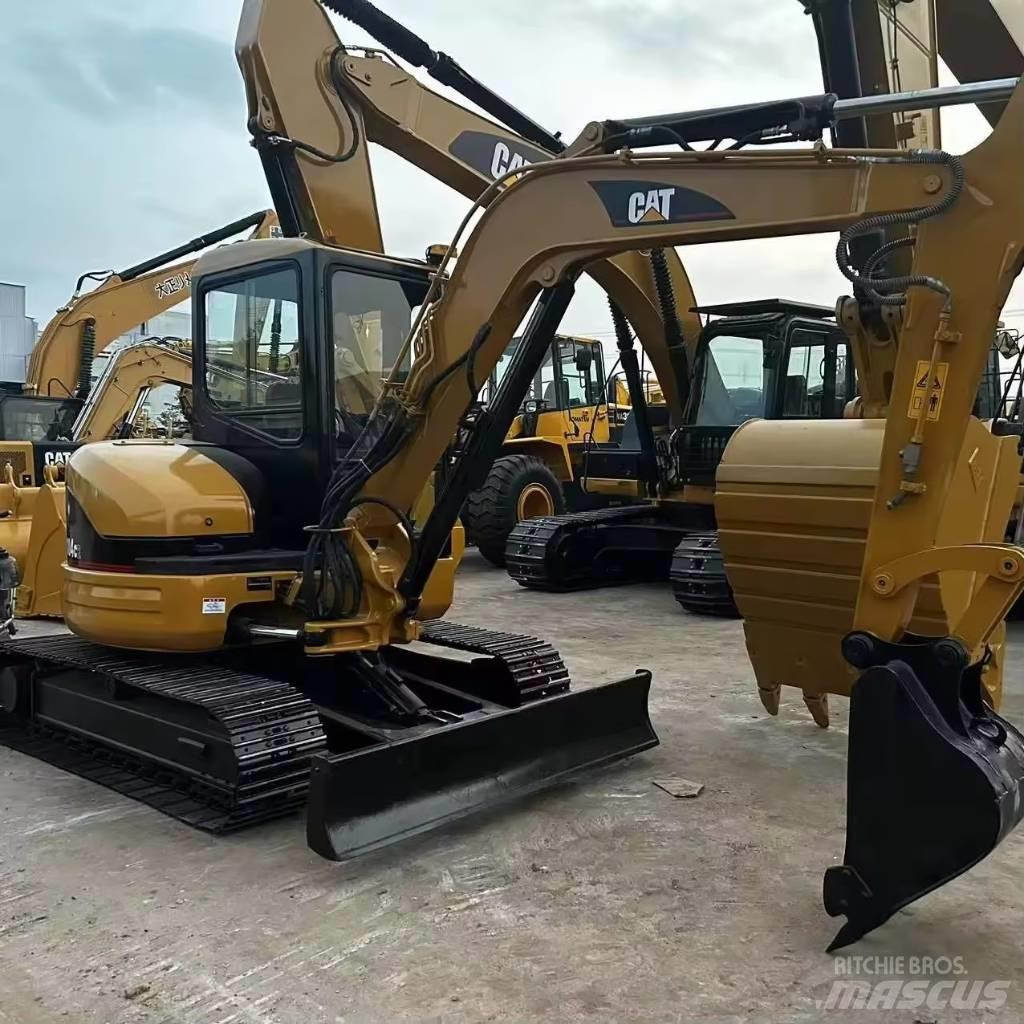 CAT 304 CR Minikoparki