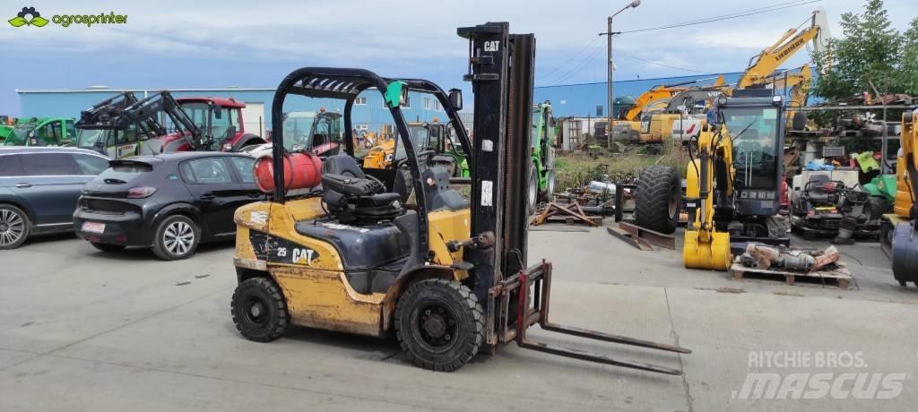 CAT GP 25 N Wózki LPG