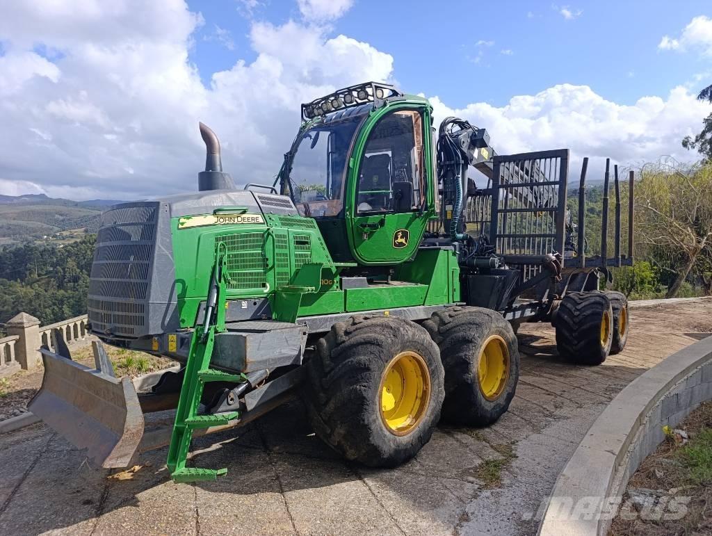 John Deere 1510G Forwardery