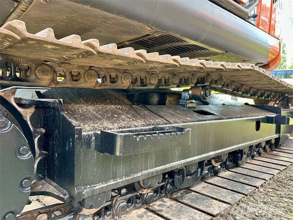 Hitachi ZX135US-7 Koparki gąsienicowe