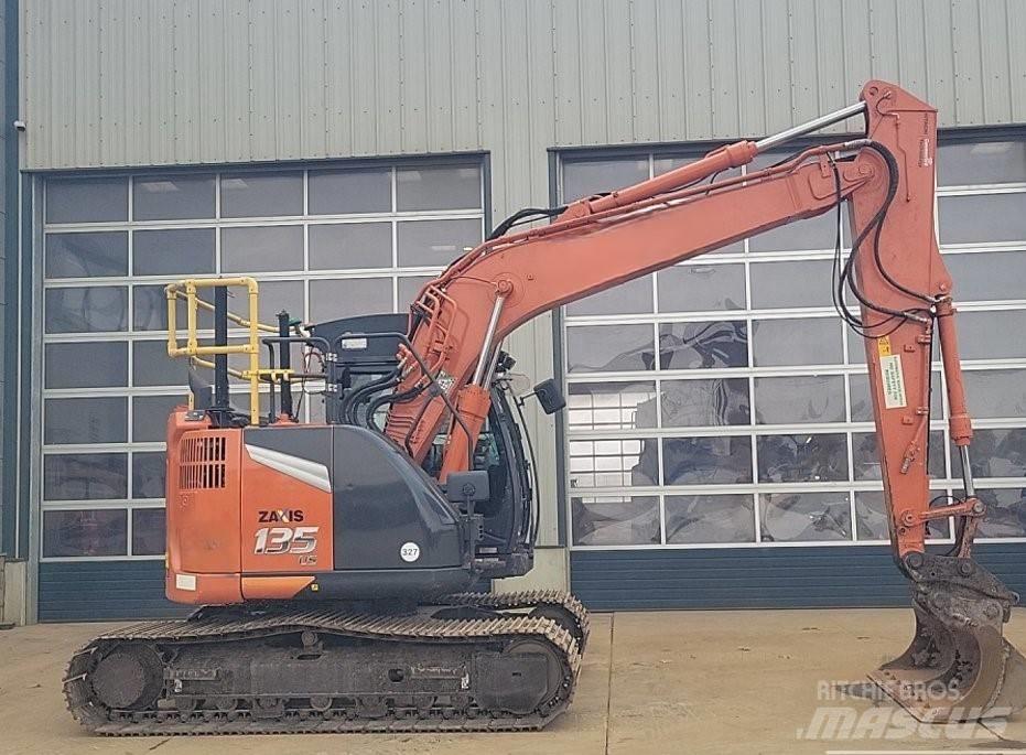 Hitachi ZX135US-7 Koparki gąsienicowe